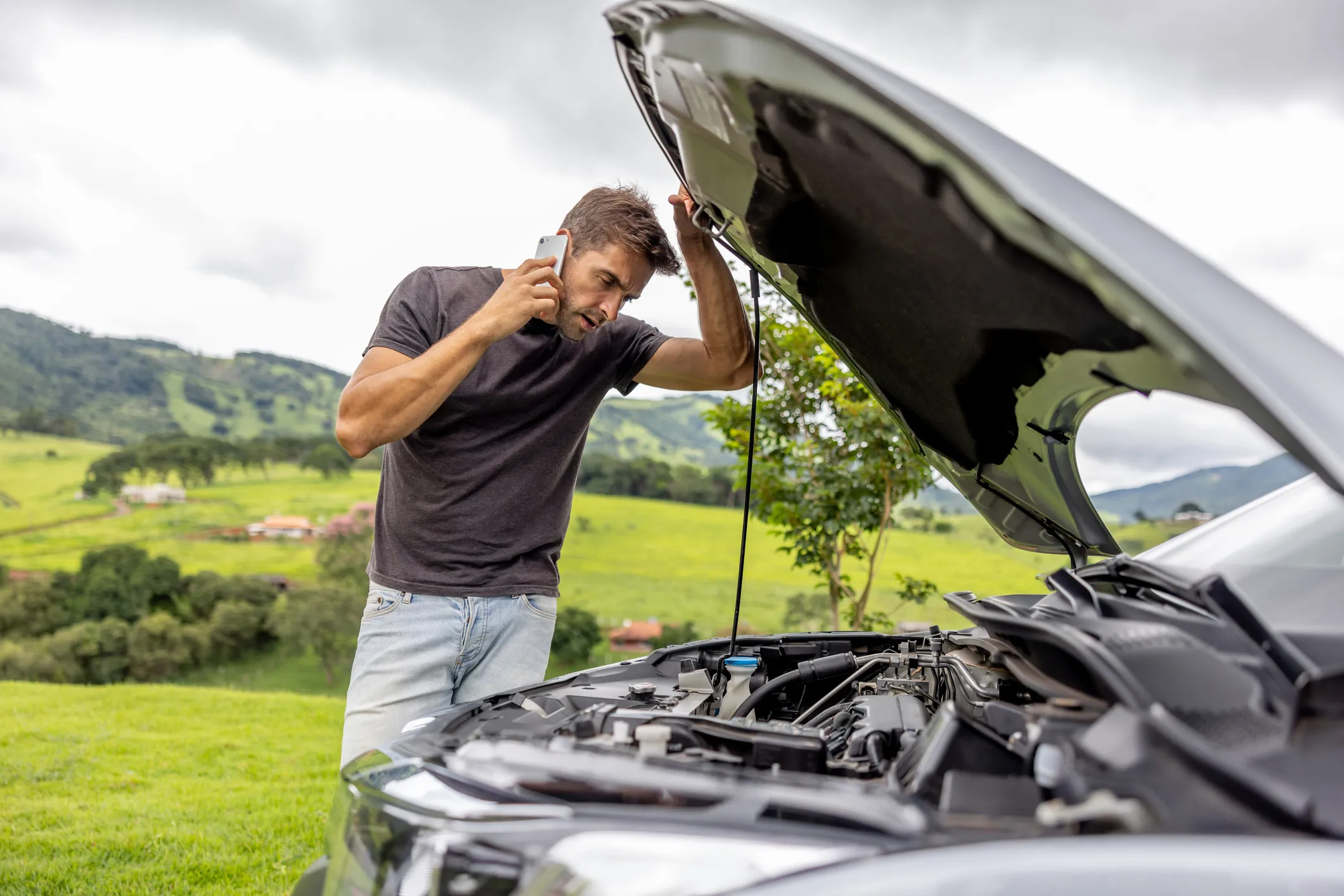 what does roadside assistance cover.jpg